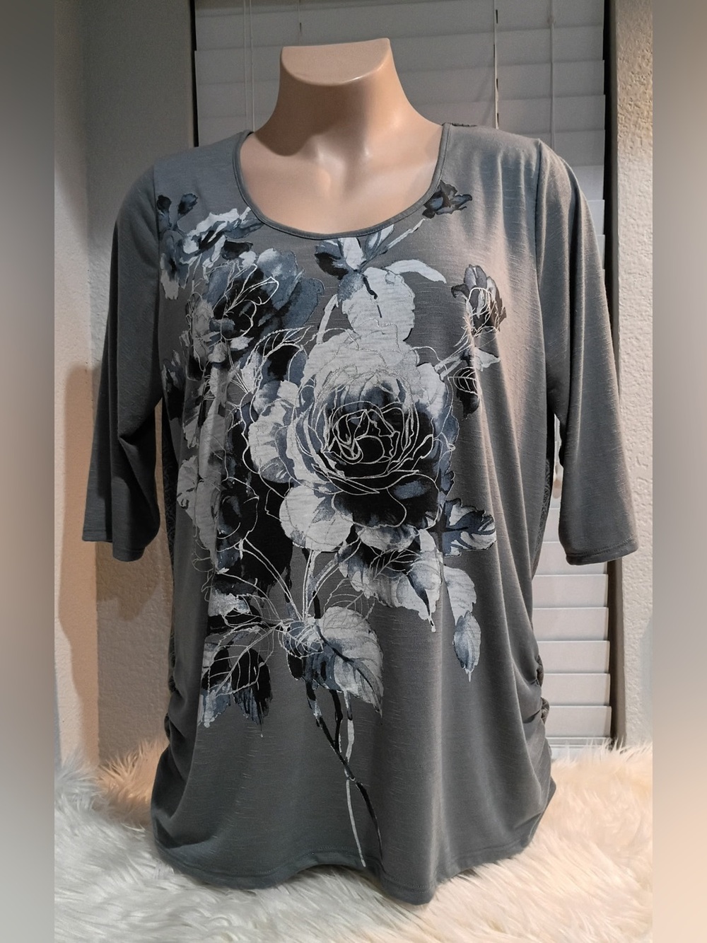 Women’s 2X Top